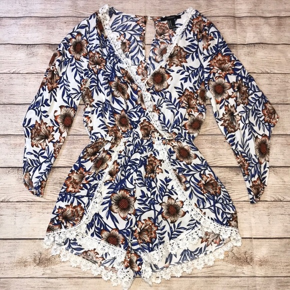 Forever 21 Pants - BEAUTIFUL lace trimmed 3/4 sleeve romper